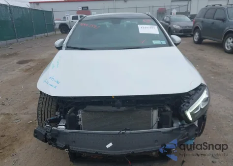 2020 Mercedes-Benz A 220 4Matic z USA, uszkodzony, nr VIN WDD3G4FB0LW036562